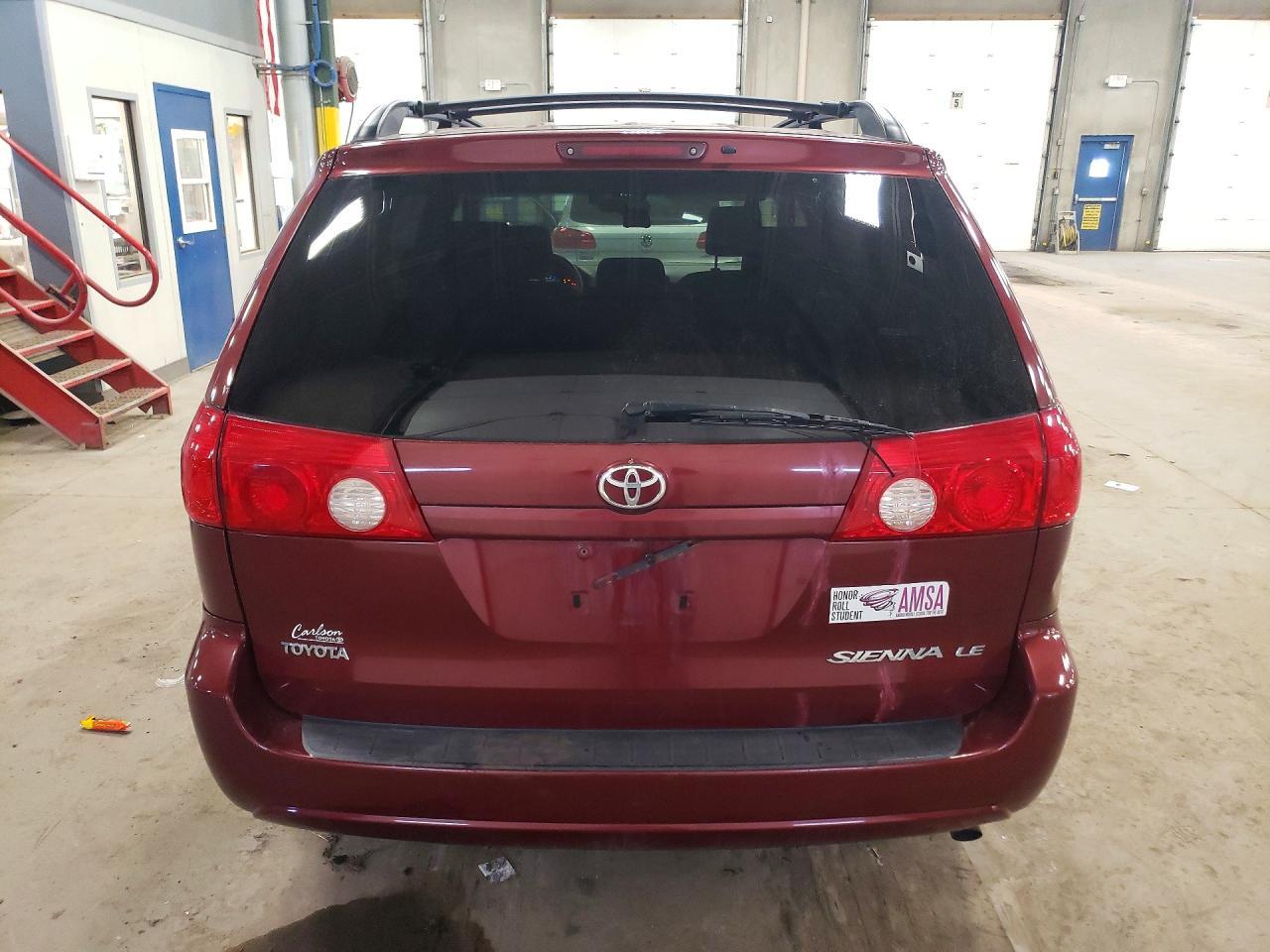 2008 TOYOTA SIENNA