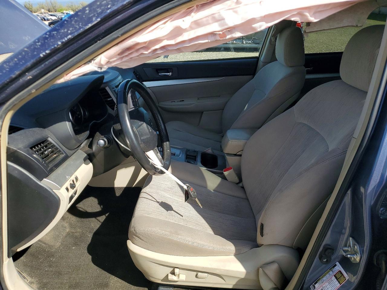 2013 SUBARU Outback