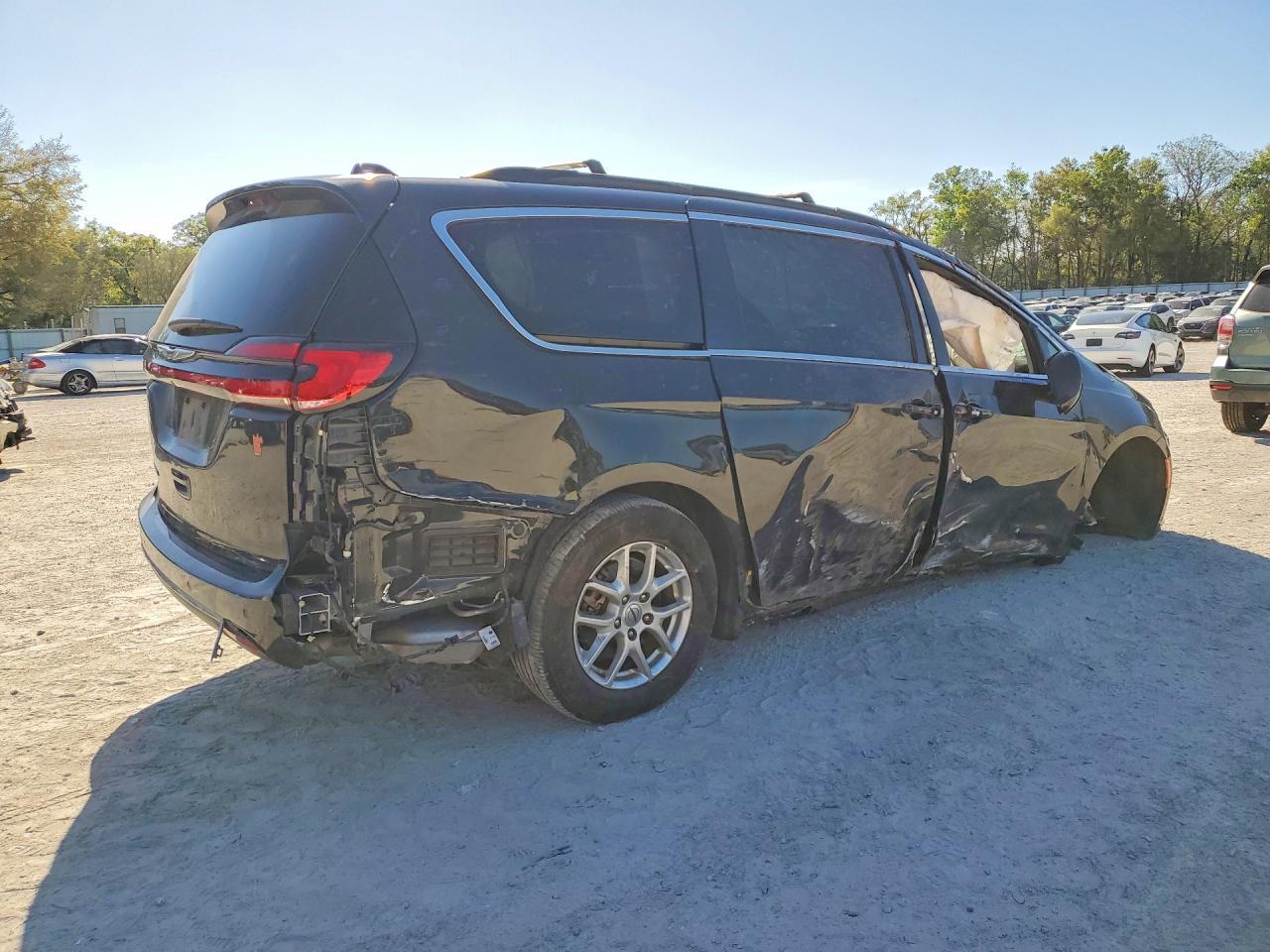 2022 CHRYSLER Pacifica