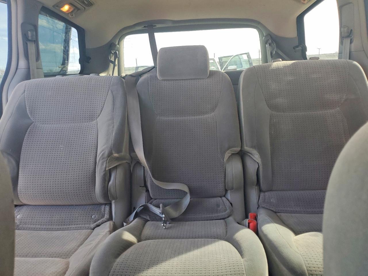 2006 TOYOTA SIENNA