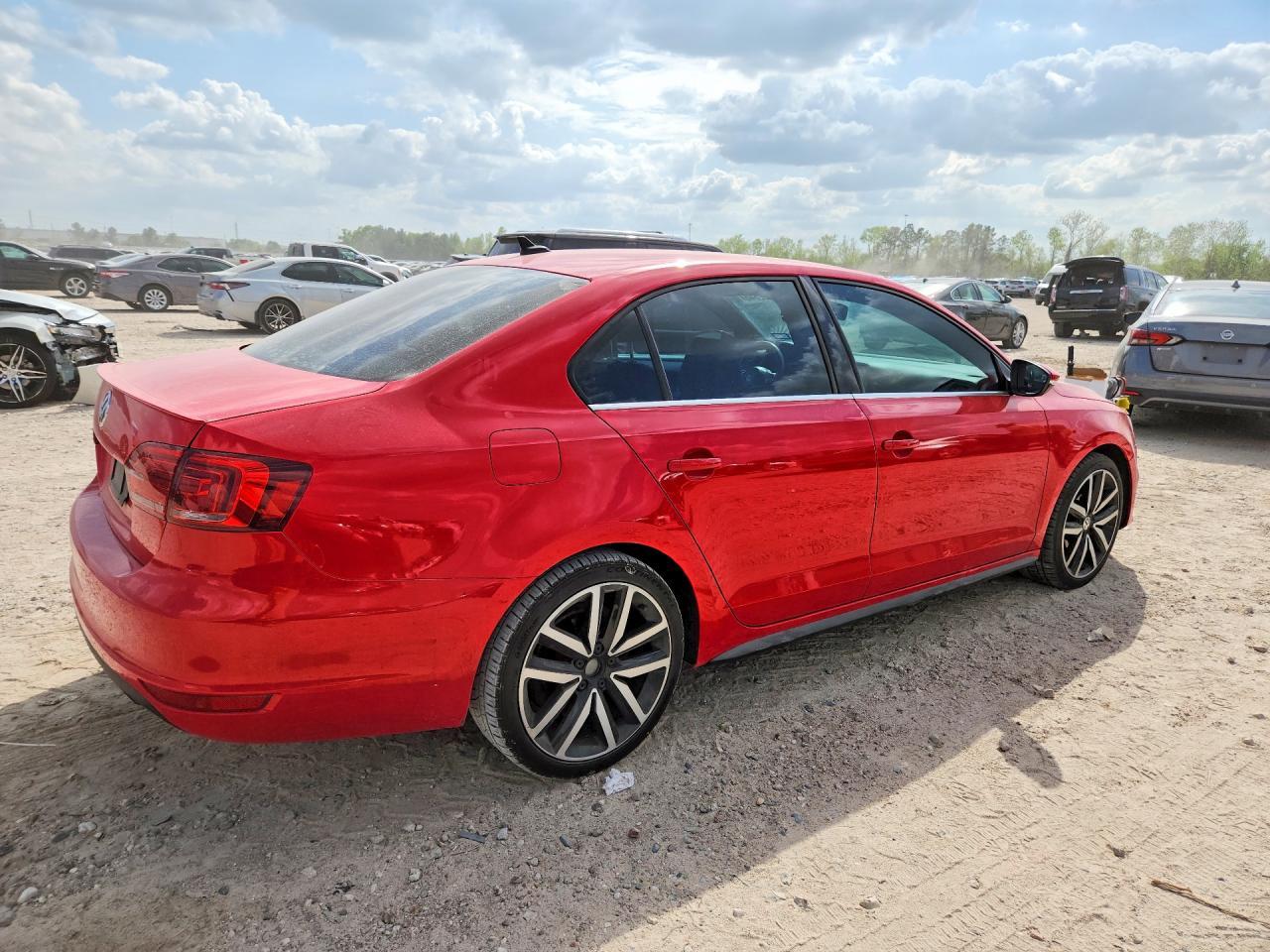 2014 VOLKSWAGEN JETTA