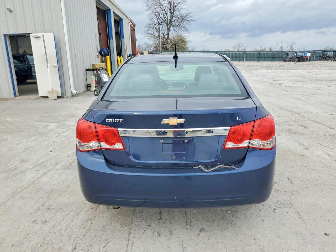 2011 CHEVROLET CRUZE