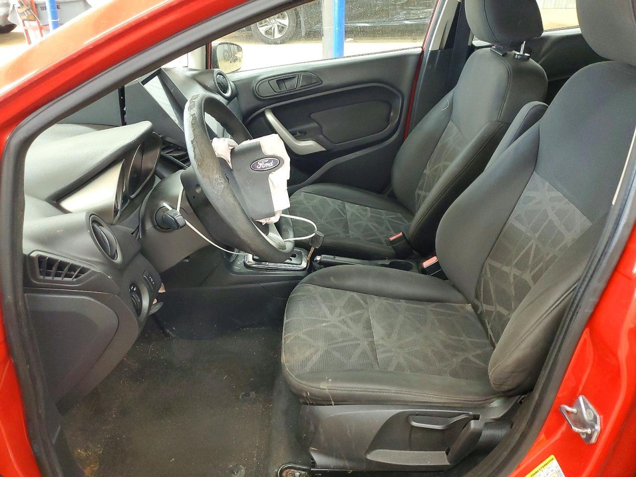 2013 FORD Fiesta