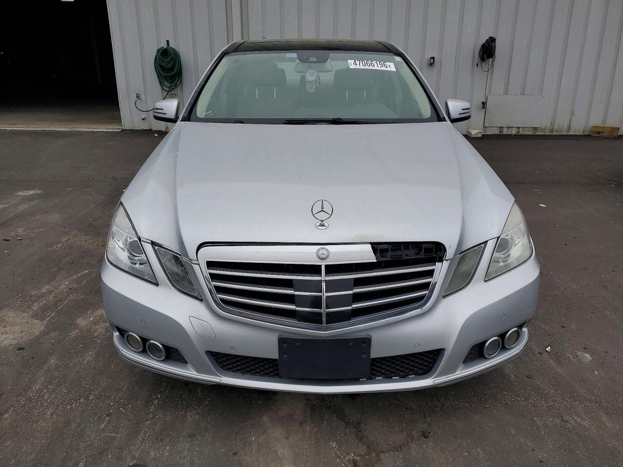 2010 MERCEDES-BENZ E-Class
