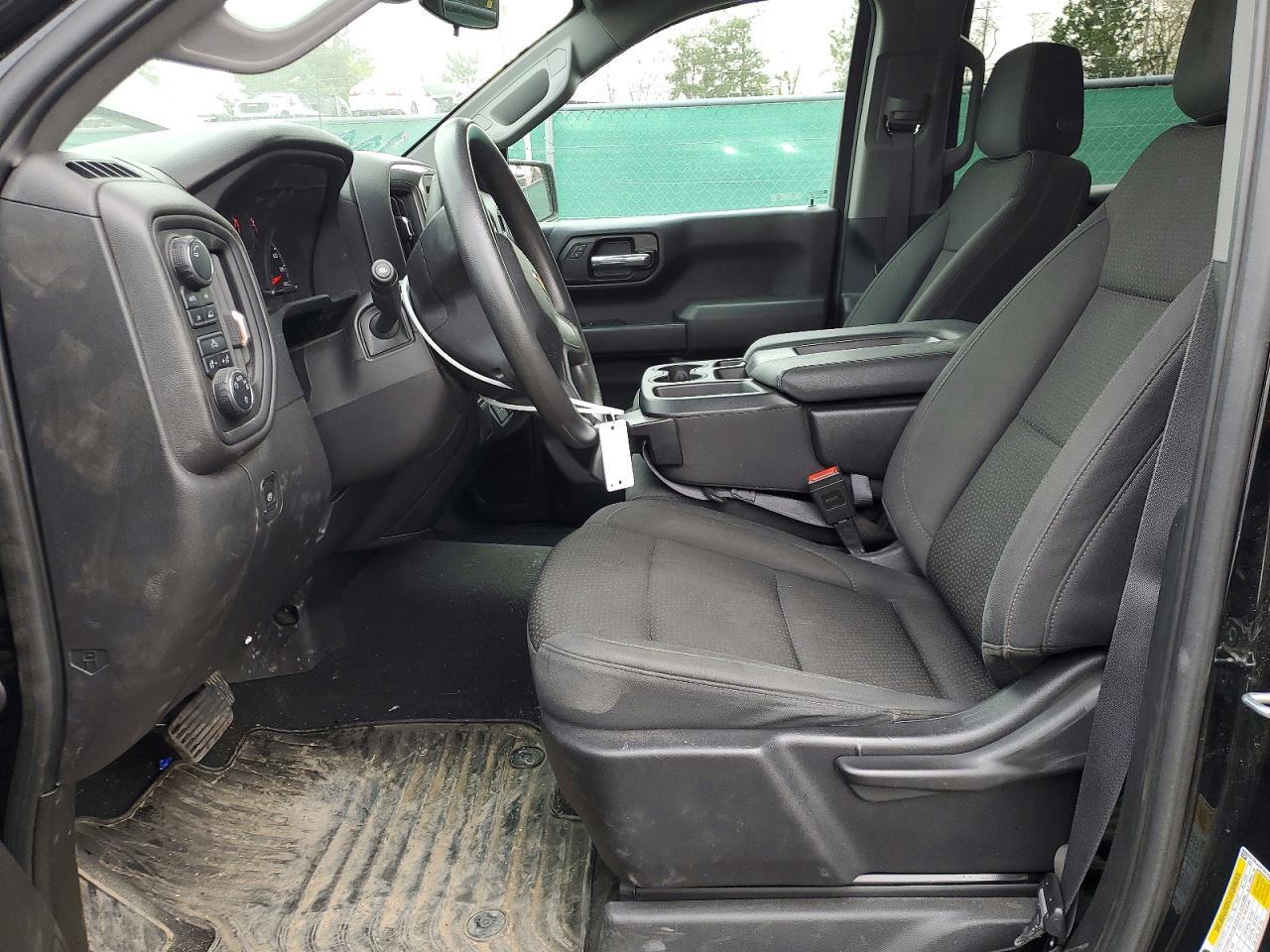 2024 CHEVROLET Silverado