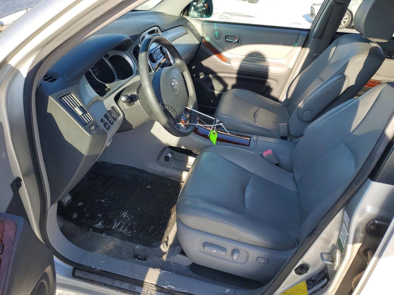2006 TOYOTA HIGHLANDER