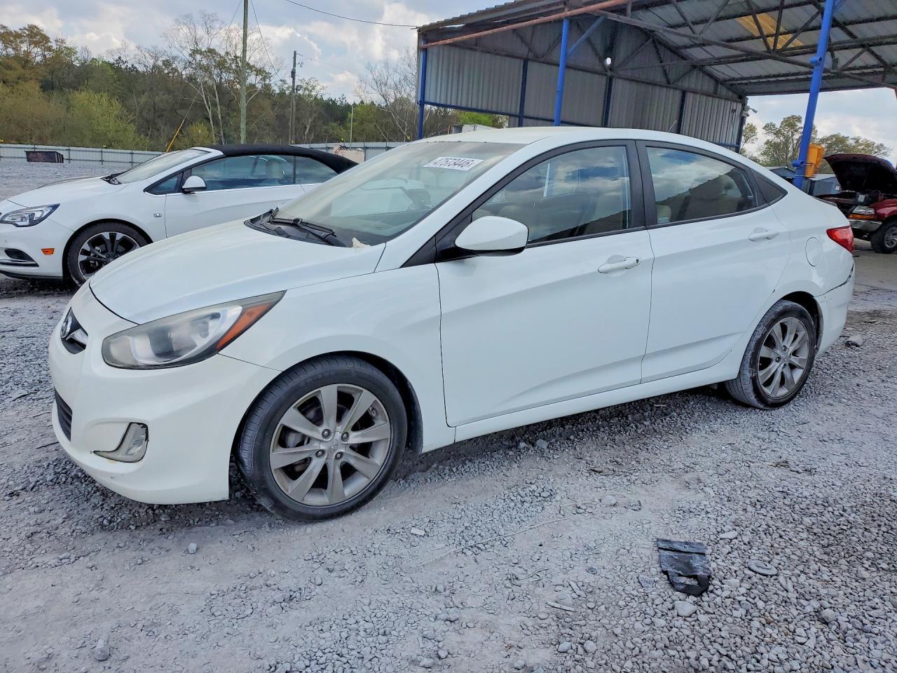 2013 HYUNDAI ACCENT