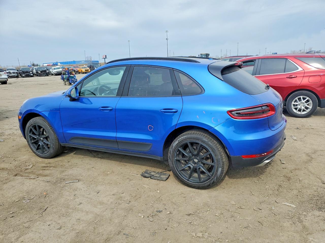 2017 PORSCHE Macan