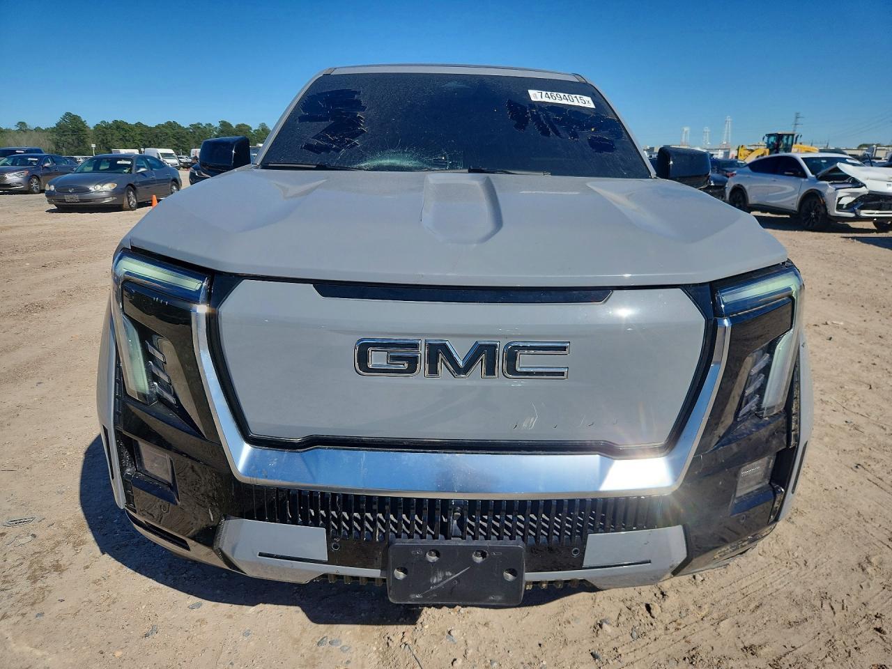 2025 GMC Sierra