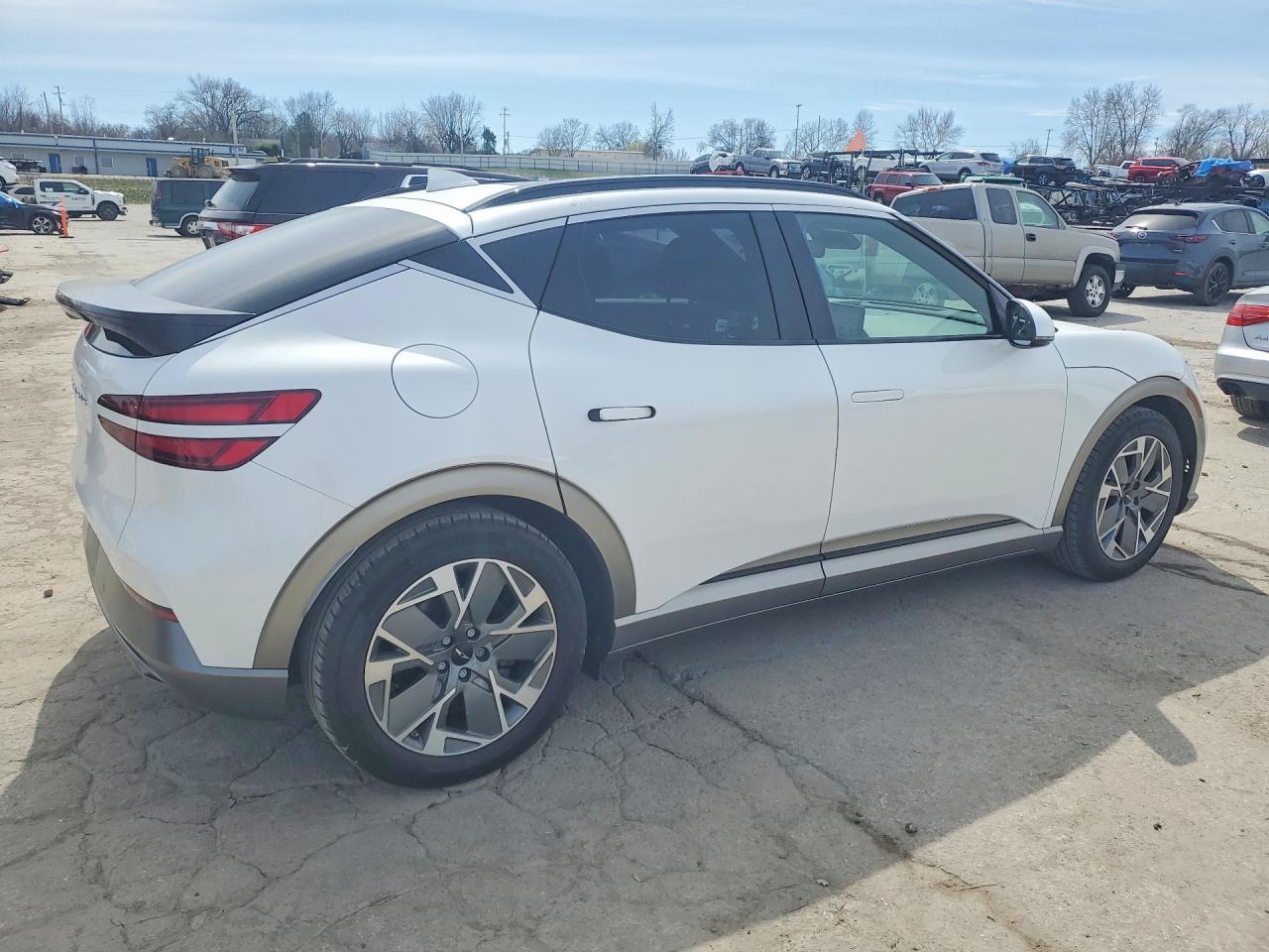 2024 GENESIS GV60
