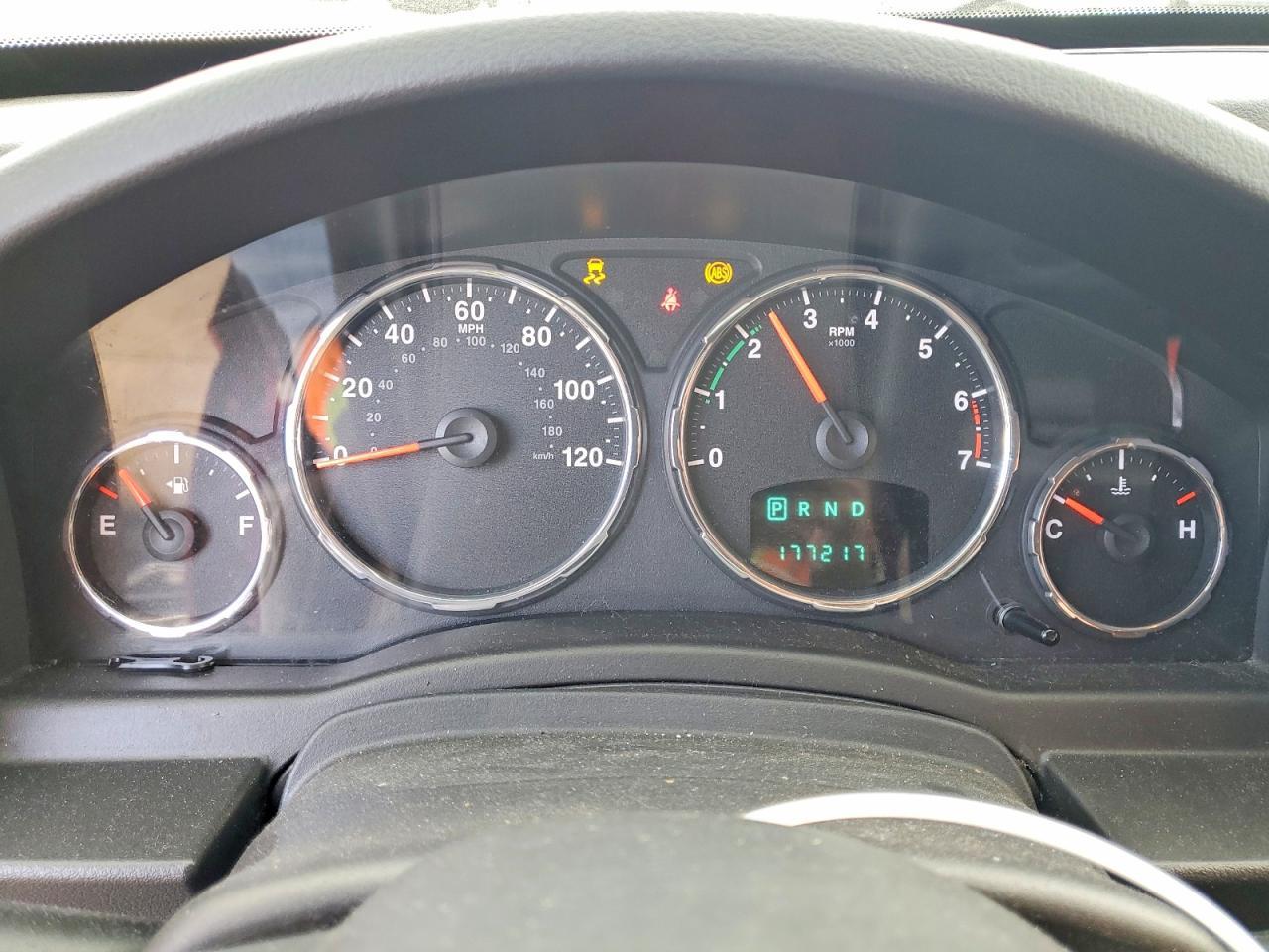 2012 JEEP Liberty