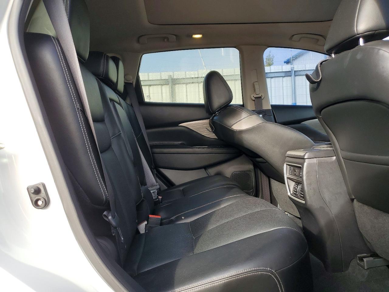 2017 NISSAN MURANO