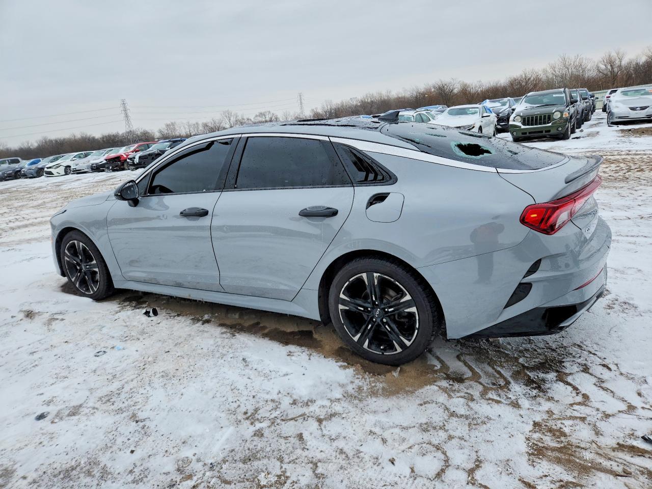 2022 KIA K5
