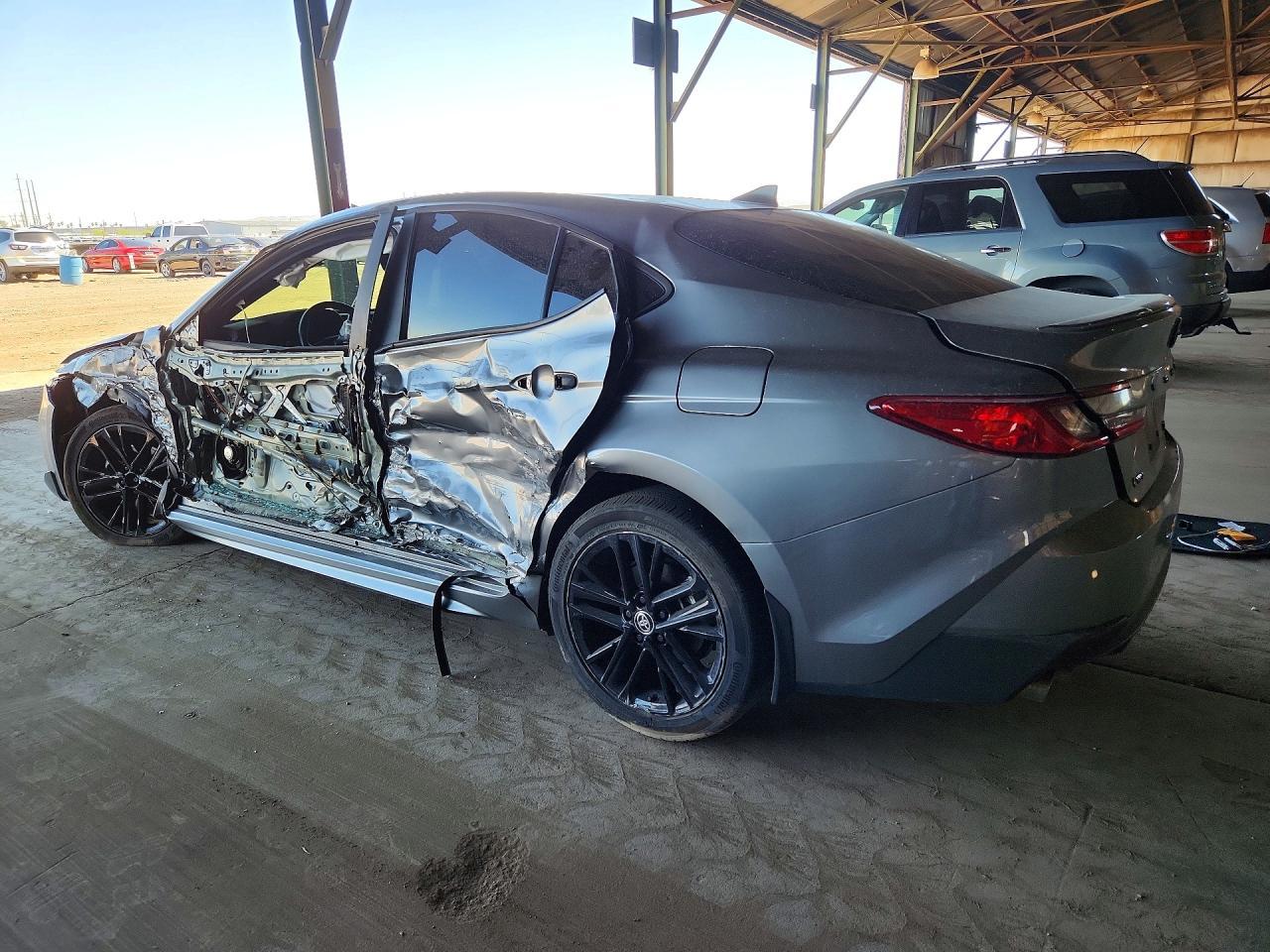2025 TOYOTA CAMRY