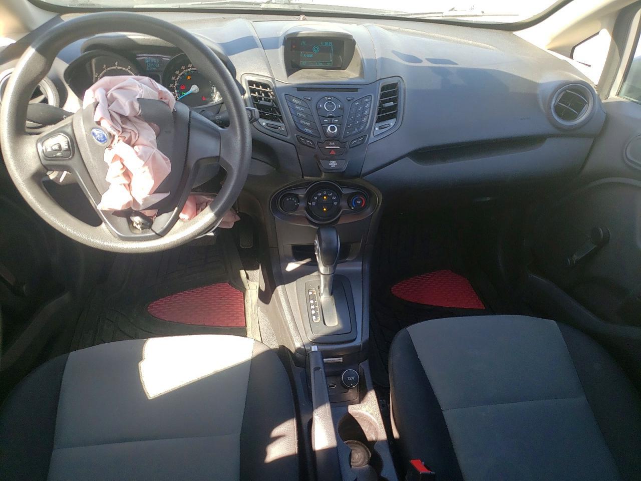 2016 FORD Fiesta