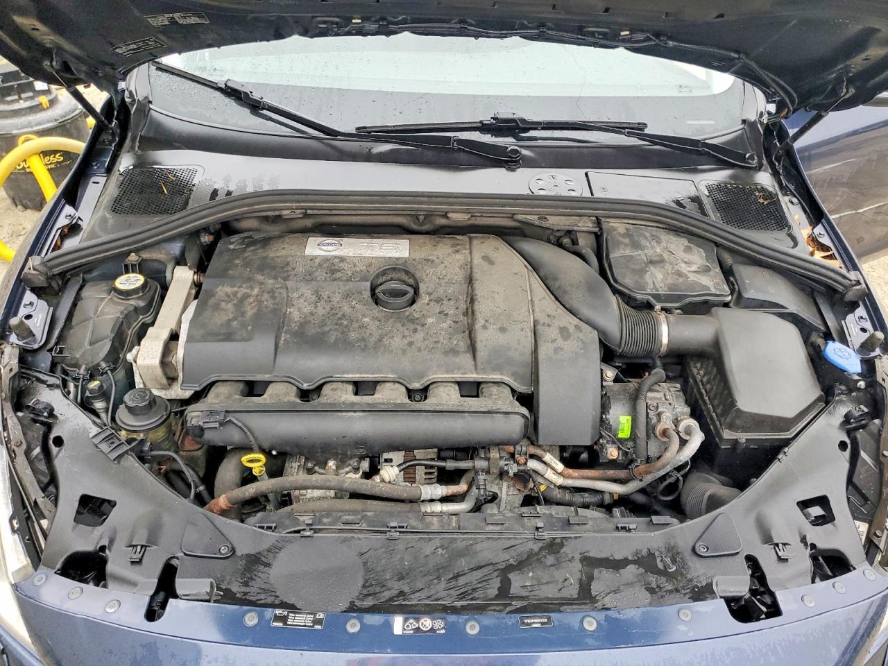 2011 VOLVO S60