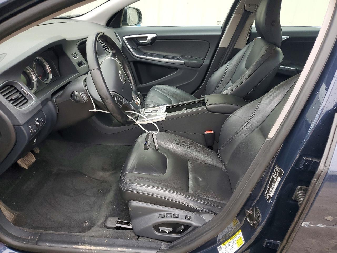2011 VOLVO S60