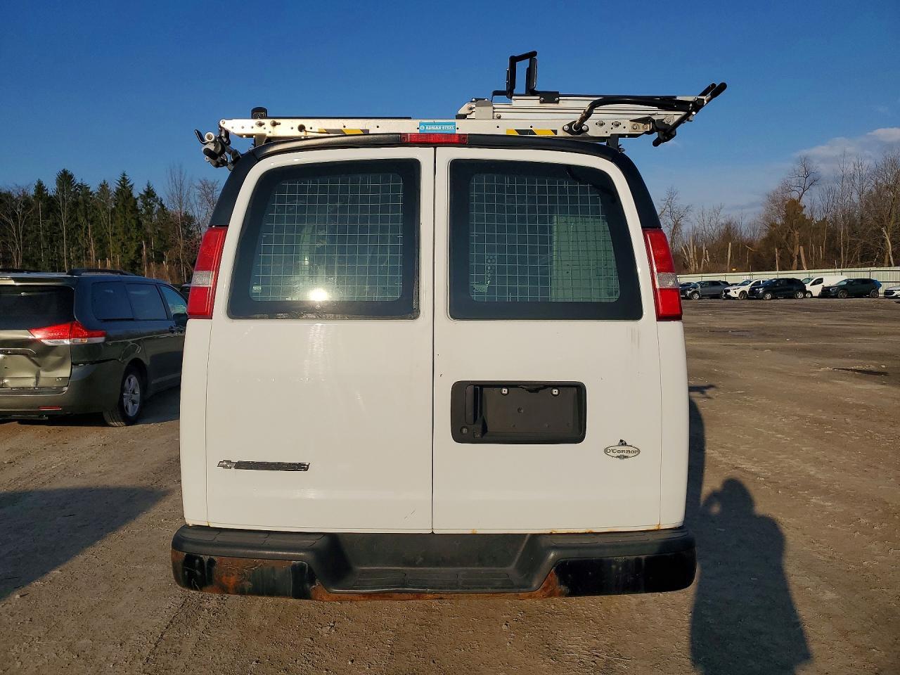 2017 CHEVROLET EXPRESS 2500
