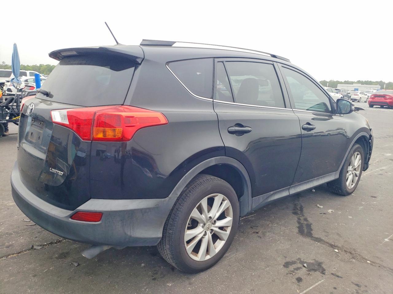 2015 TOYOTA RAV4