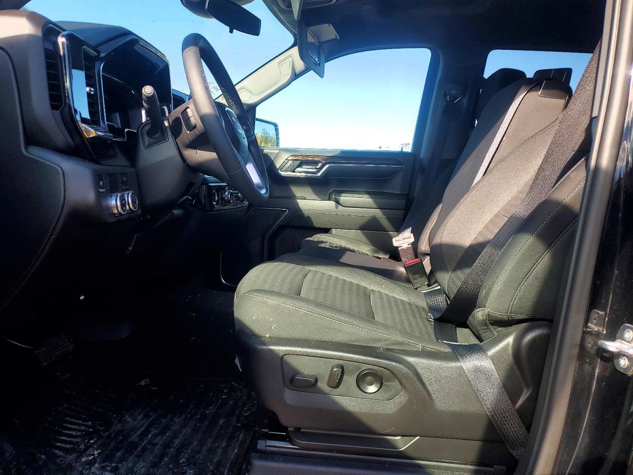 2024 GMC Sierra