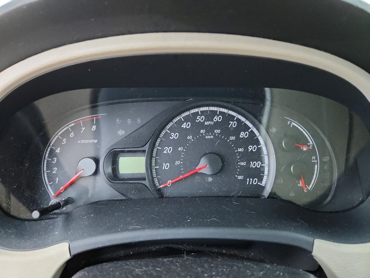 2011 TOYOTA SIENNA