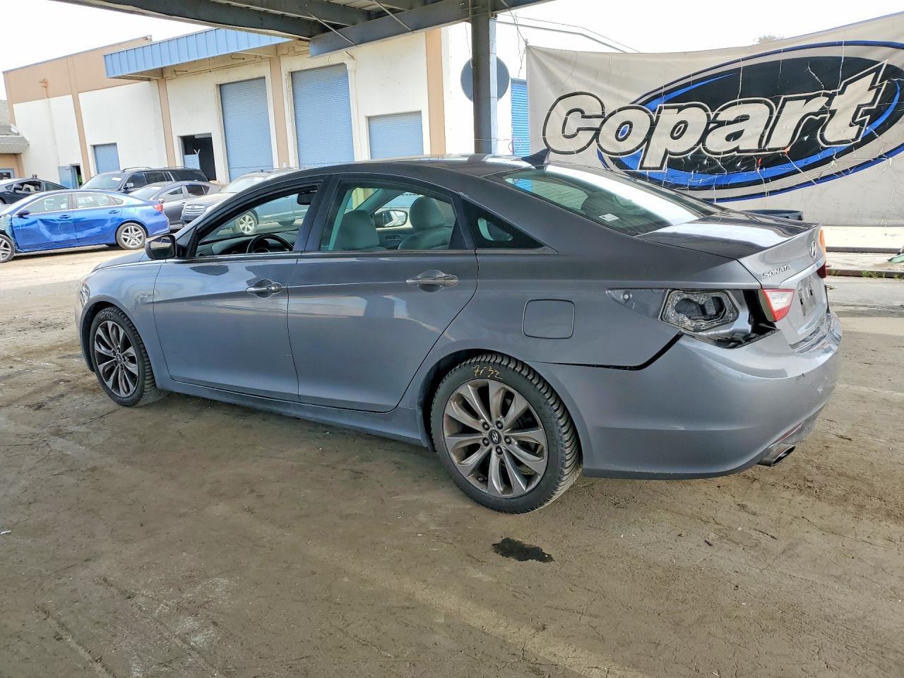 2011 HYUNDAI SONATA