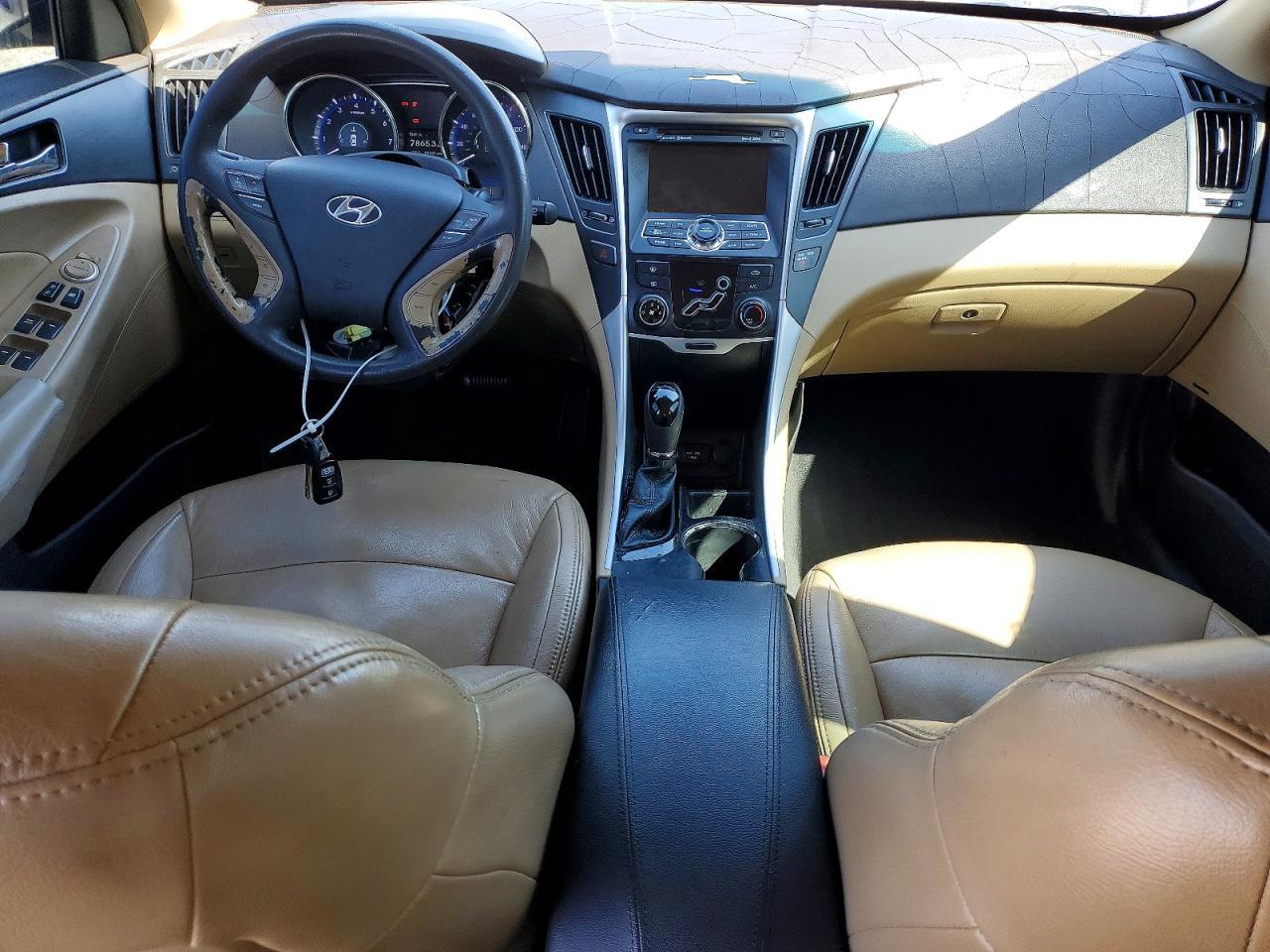 2011 HYUNDAI SONATA