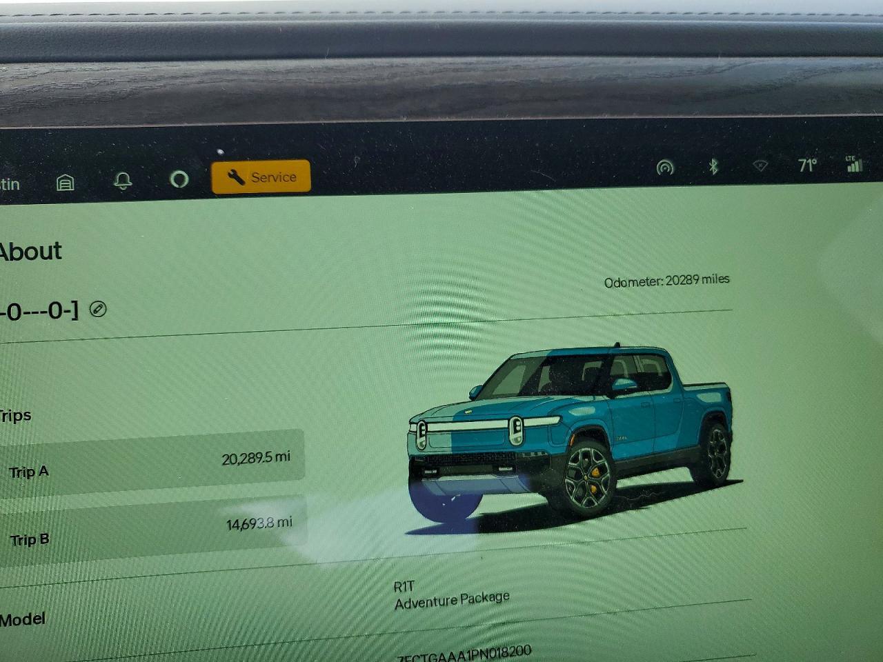 2023 RIVIAN R1t