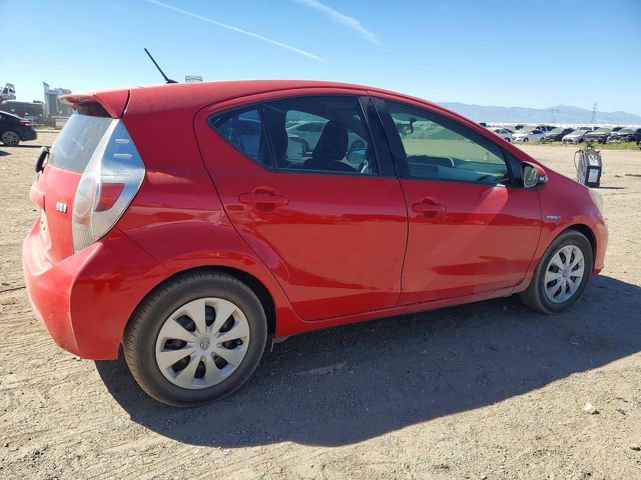 2012 TOYOTA Prius c