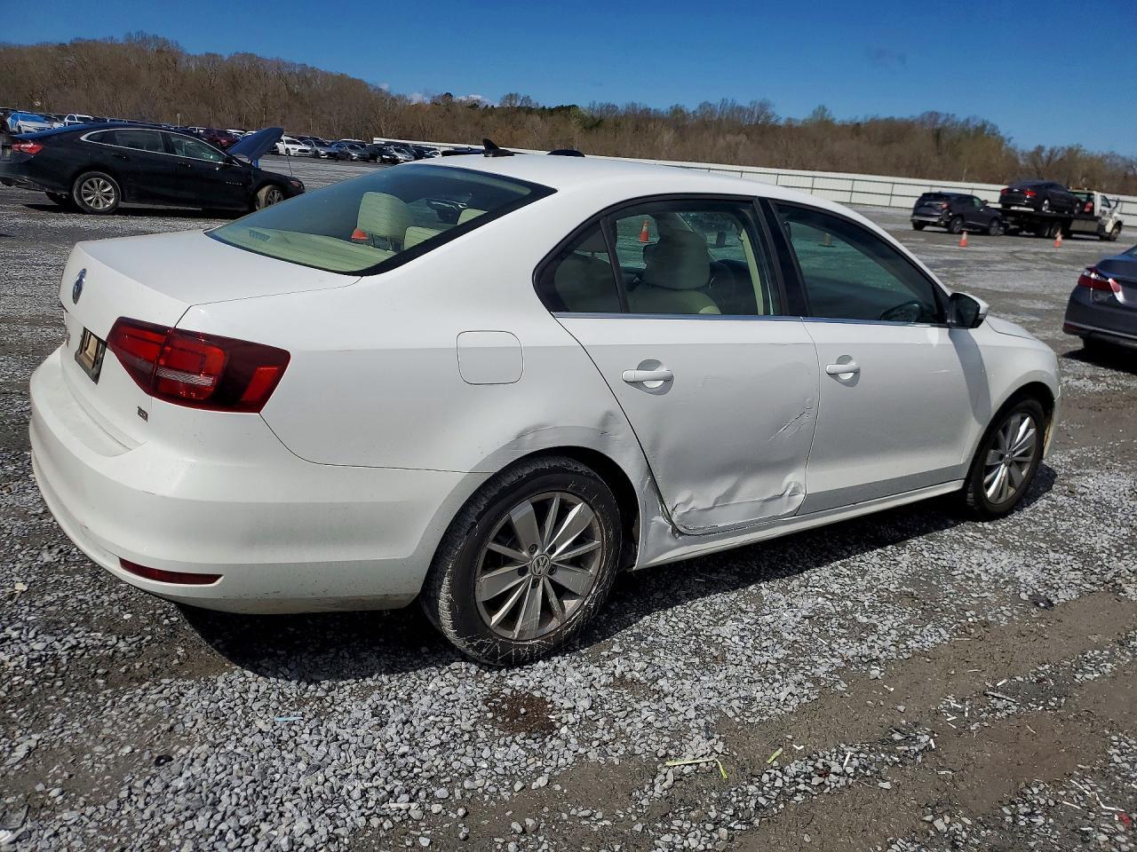 2016 VOLKSWAGEN JETTA