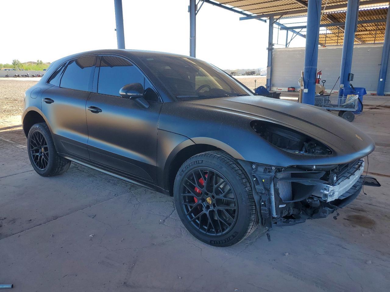 2021 PORSCHE Macan
