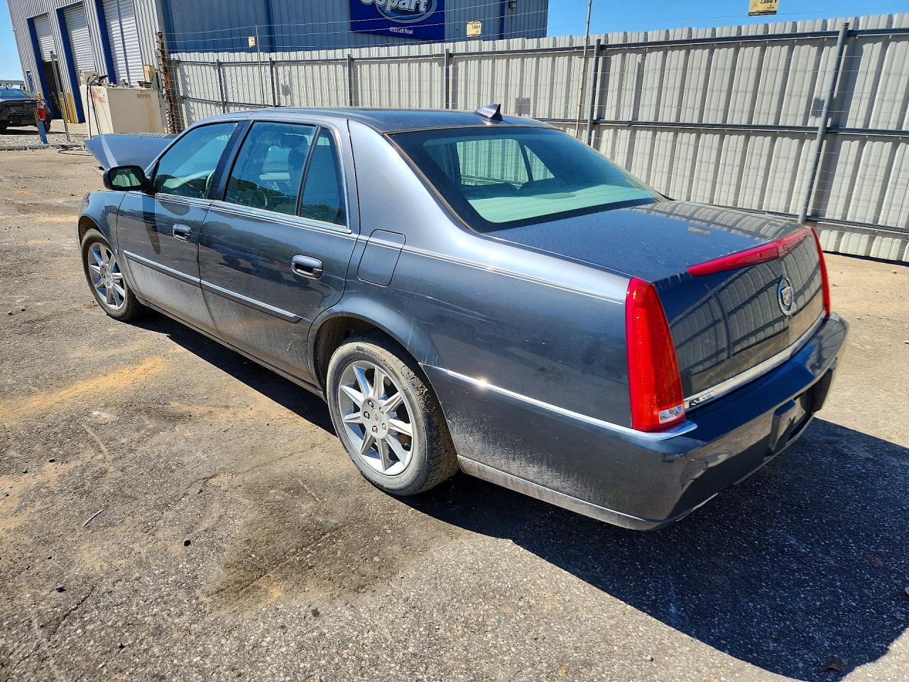 2010 CADILLAC DTS