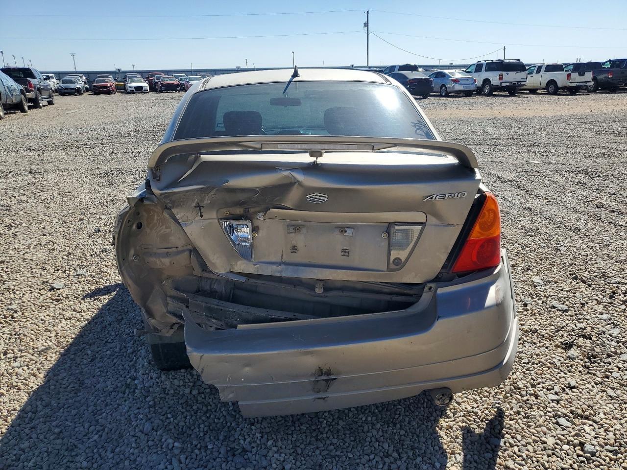 2004 SUZUKI Aerio