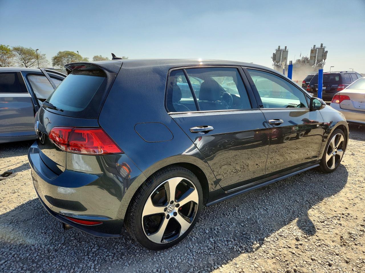 2015 VOLKSWAGEN GTI