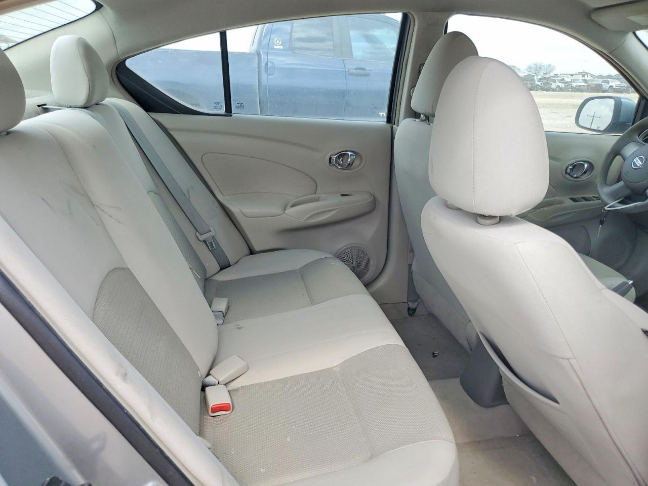 2013 NISSAN VERSA