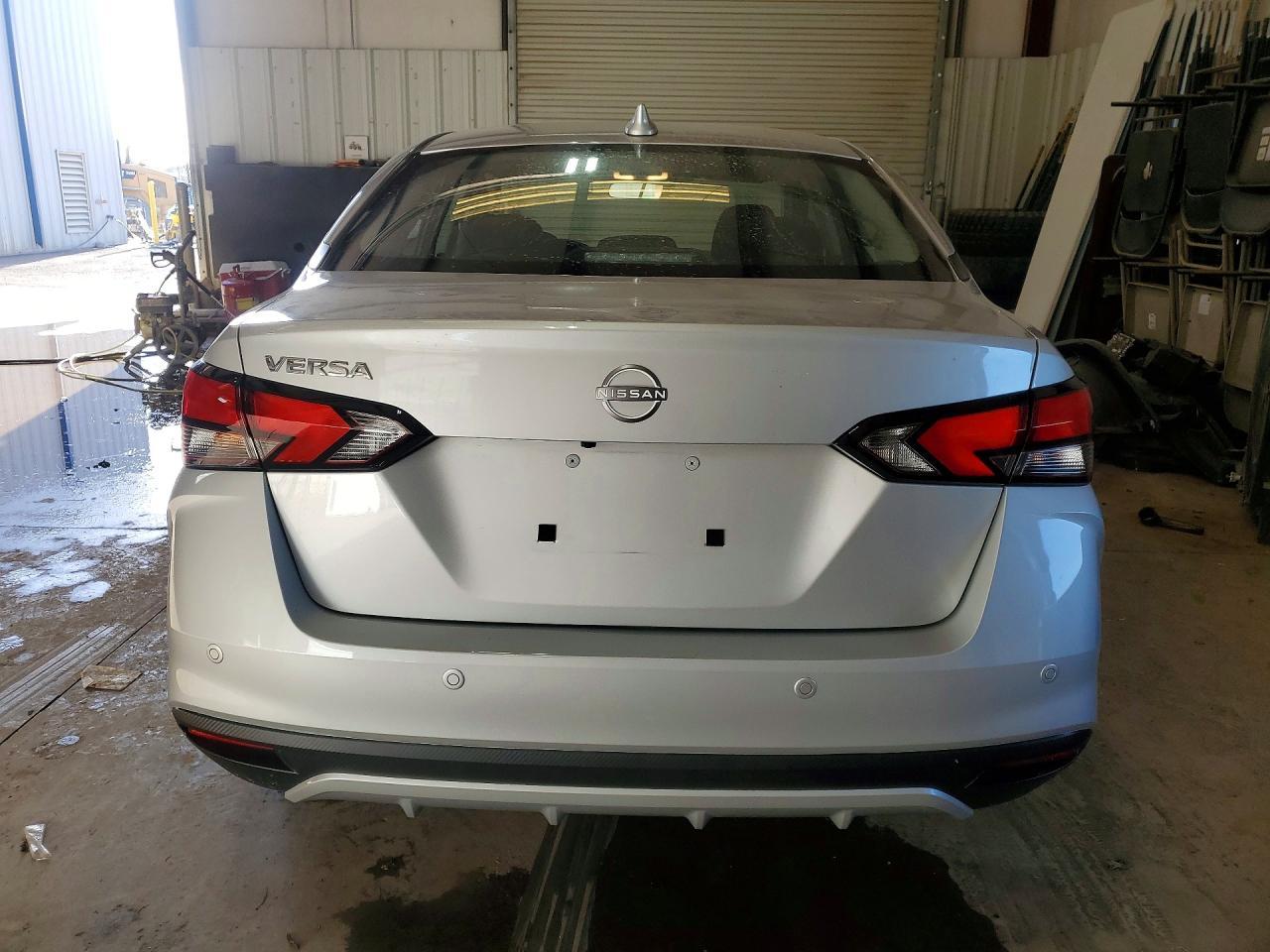 2025 NISSAN VERSA