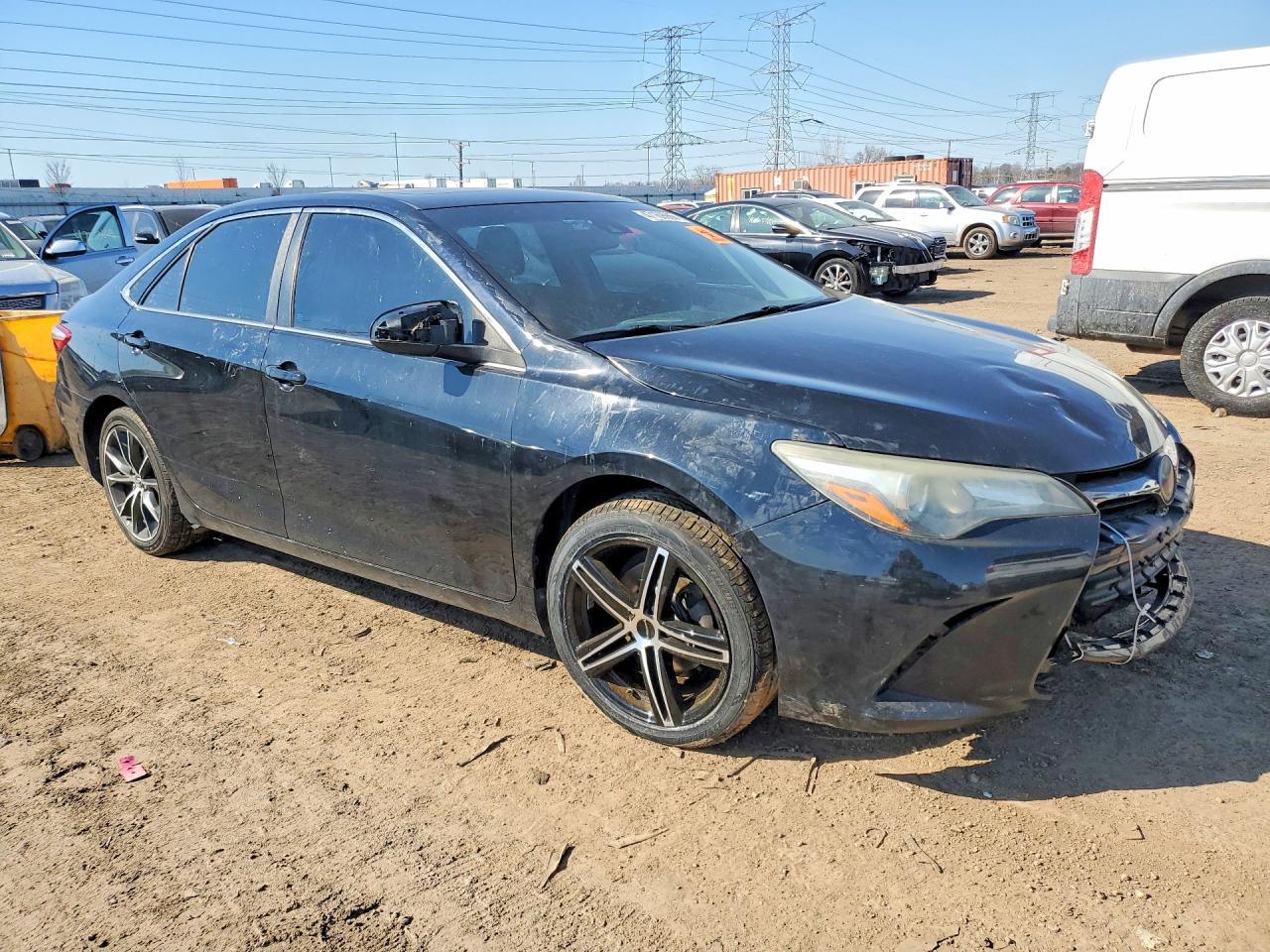 2016 TOYOTA CAMRY