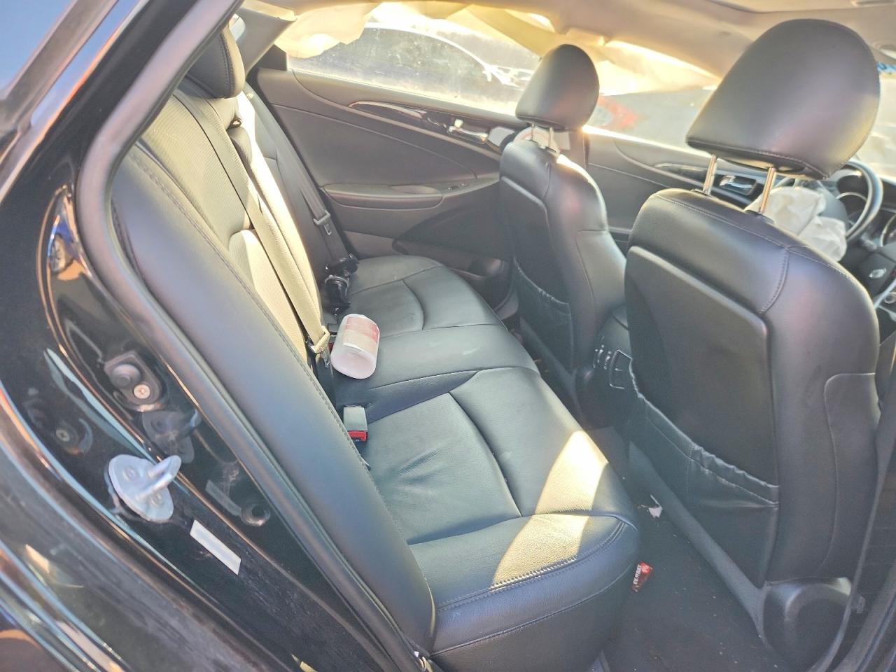 2011 HYUNDAI SONATA