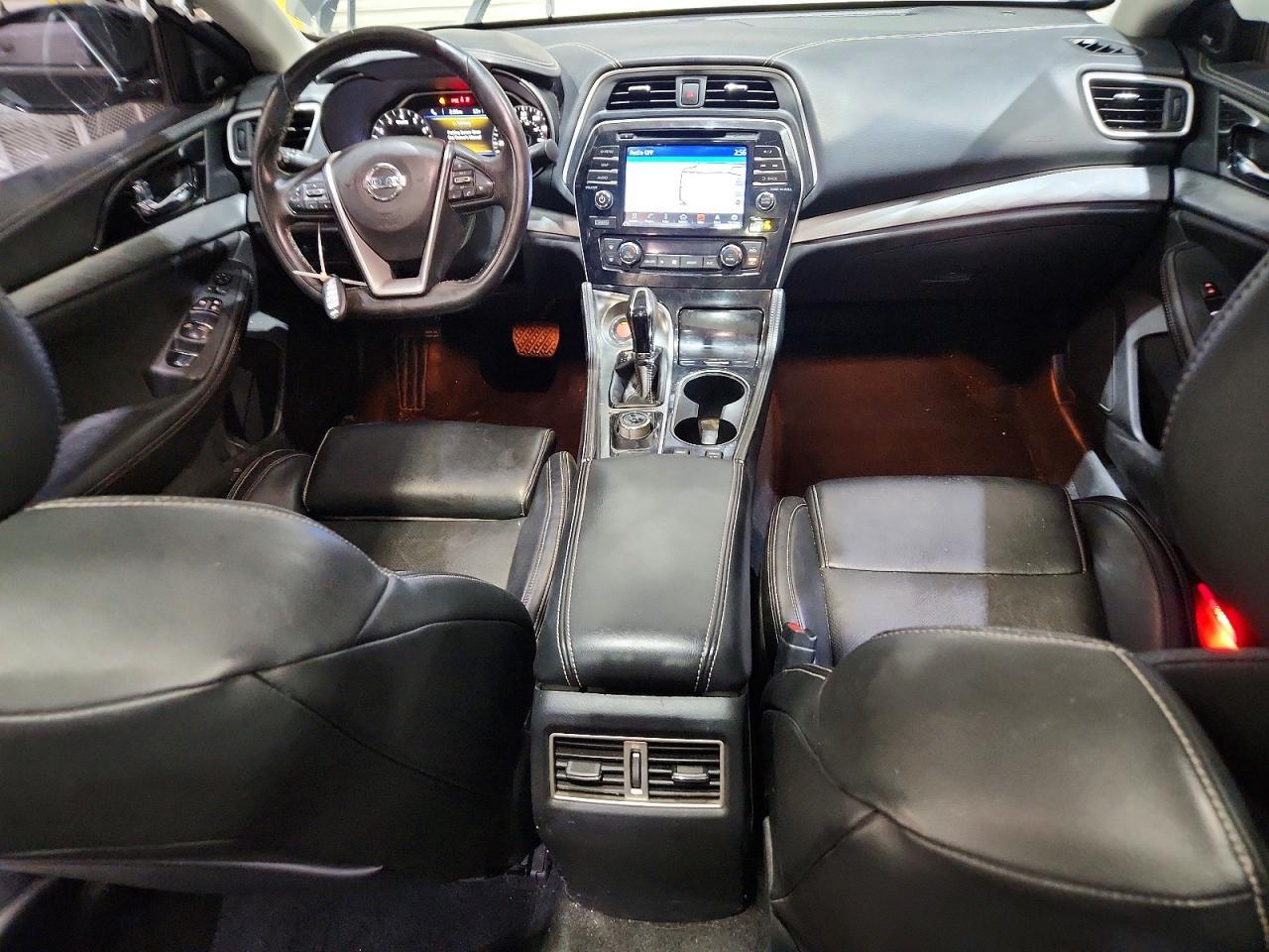2017 NISSAN Maxima
