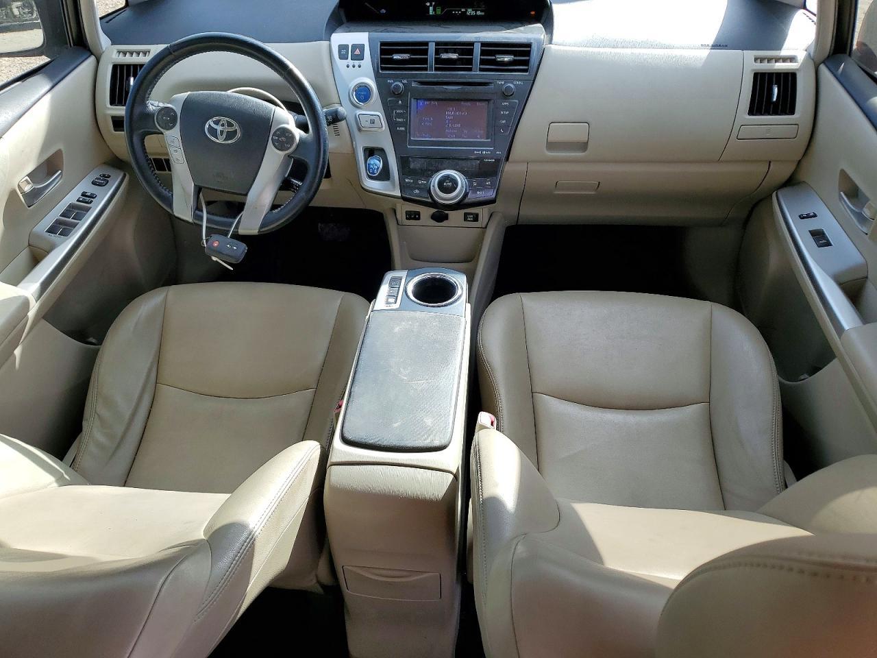 2013 TOYOTA PRIUS V