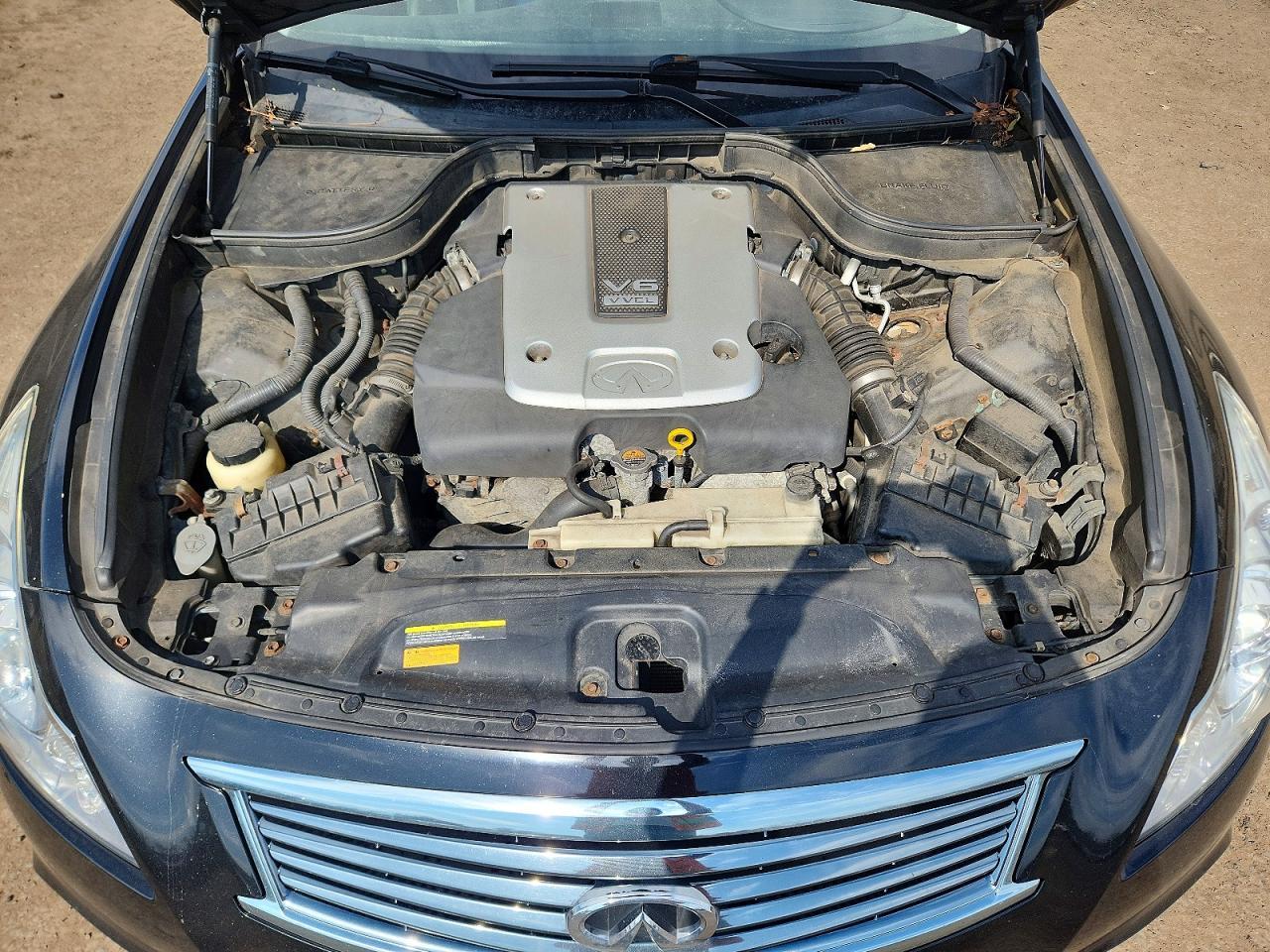 2011 INFINITI G37