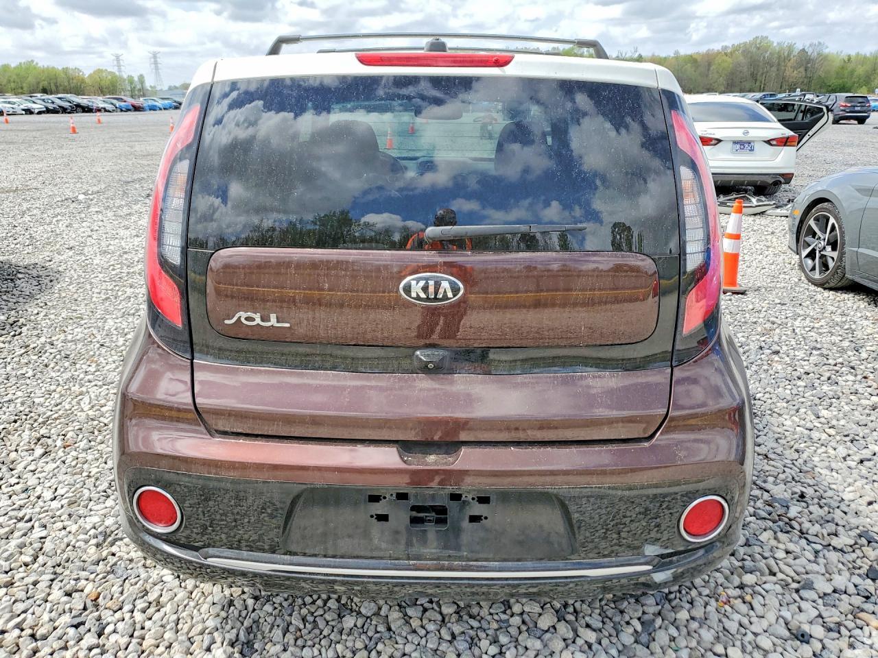 2017 KIA SOUL