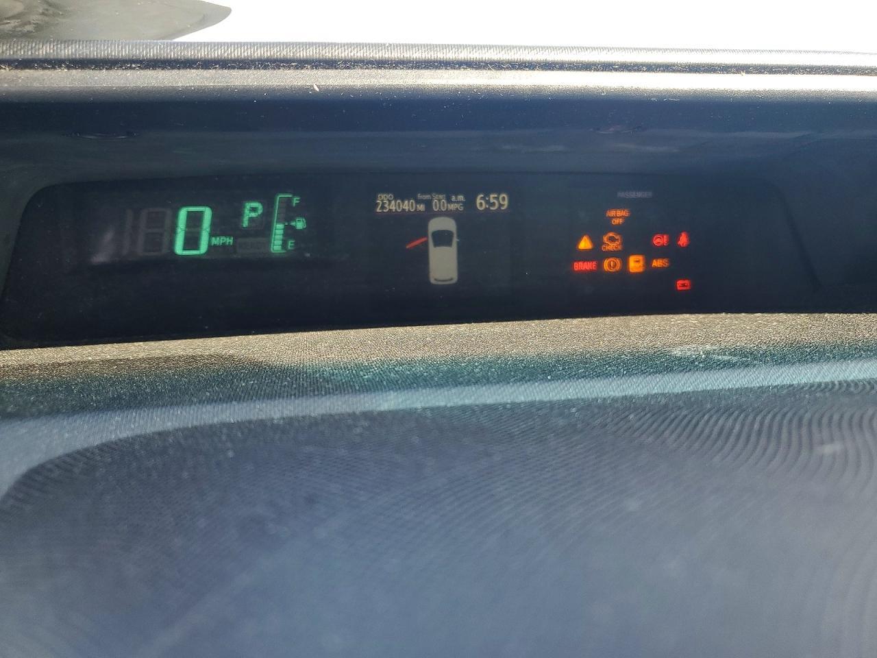 2013 TOYOTA Prius c
