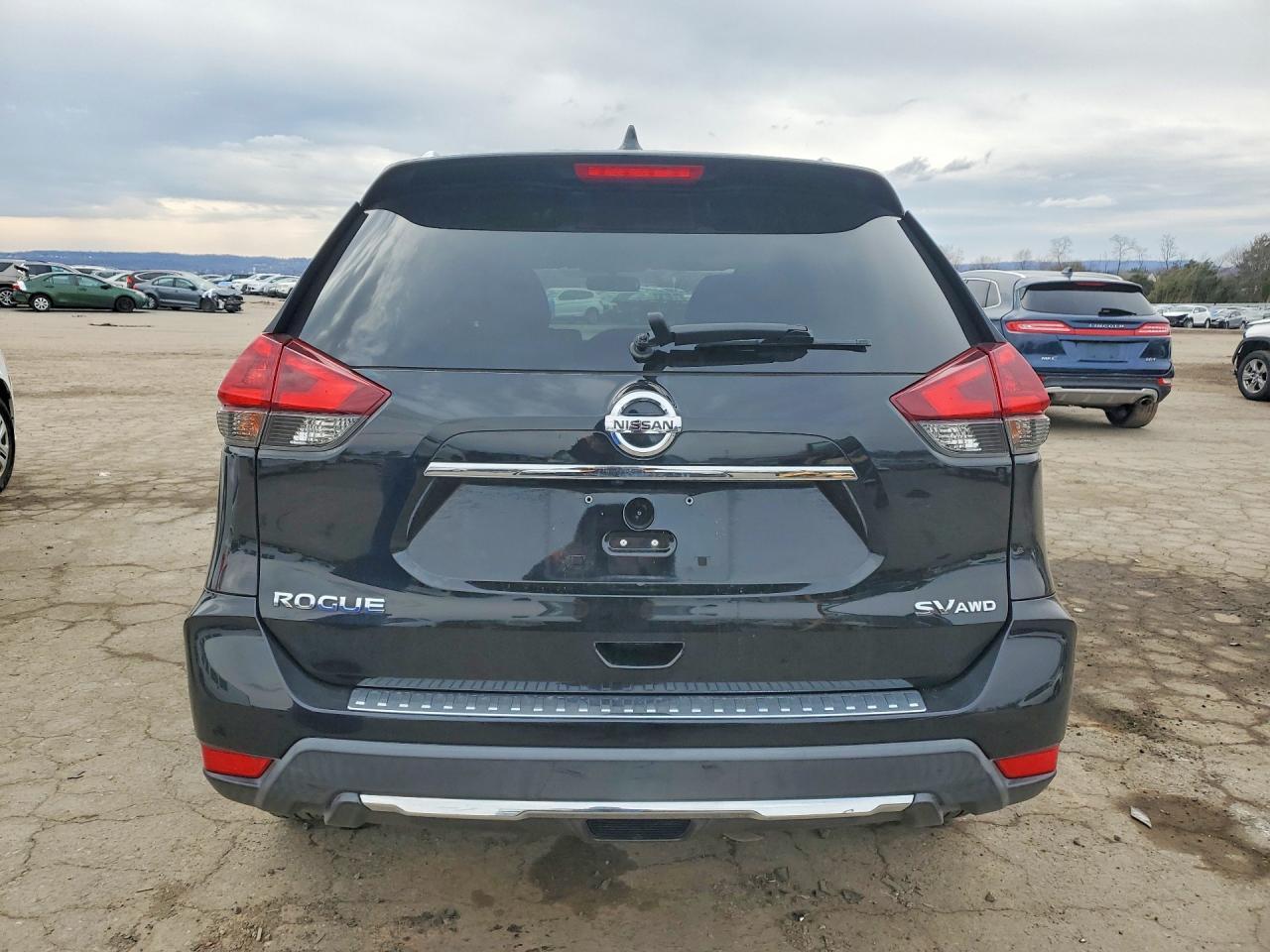 2018 NISSAN ROGUE