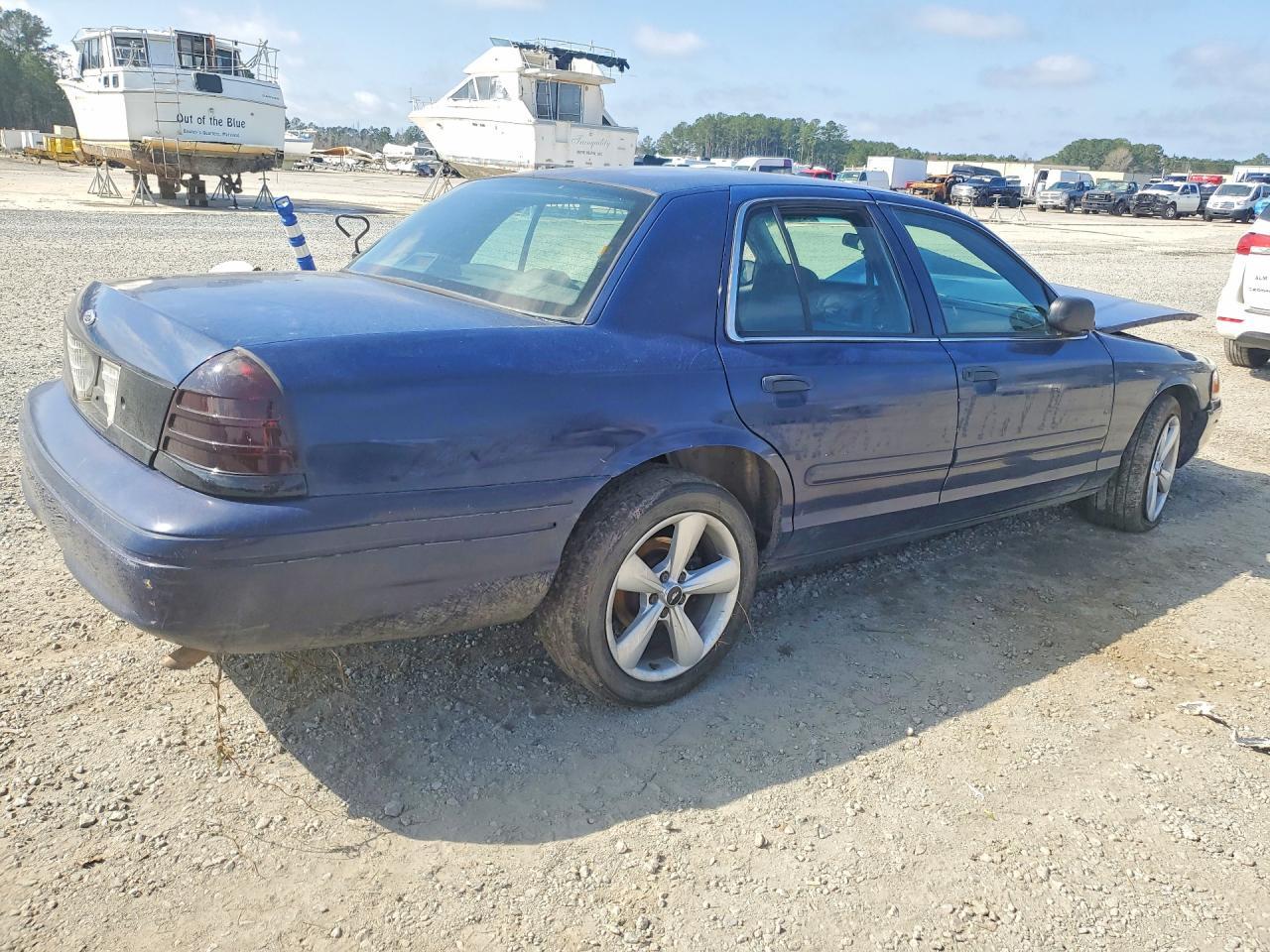 2004 FORD Crown Victoria