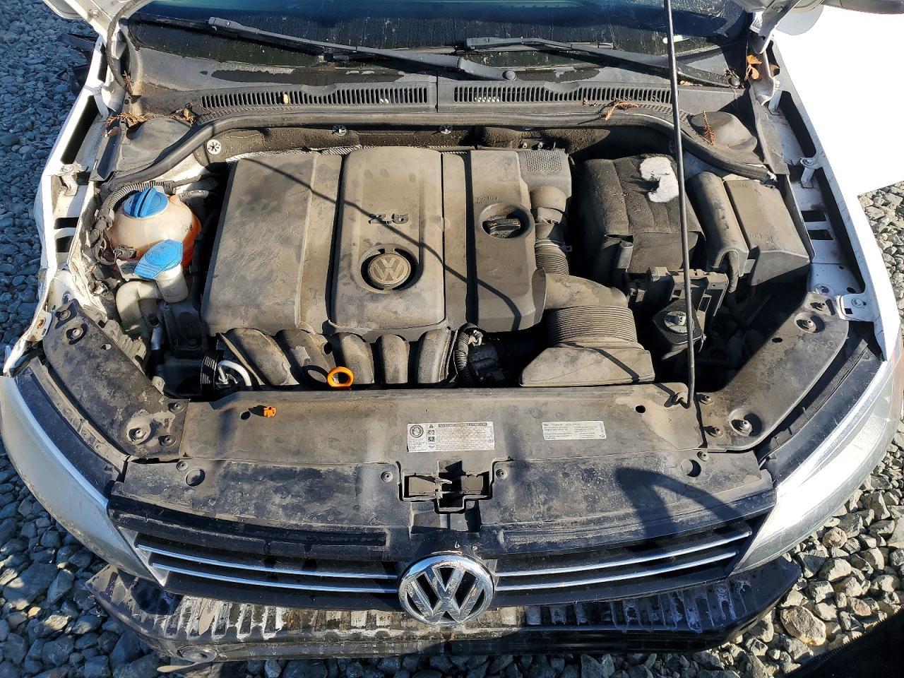 2013 VOLKSWAGEN JETTA