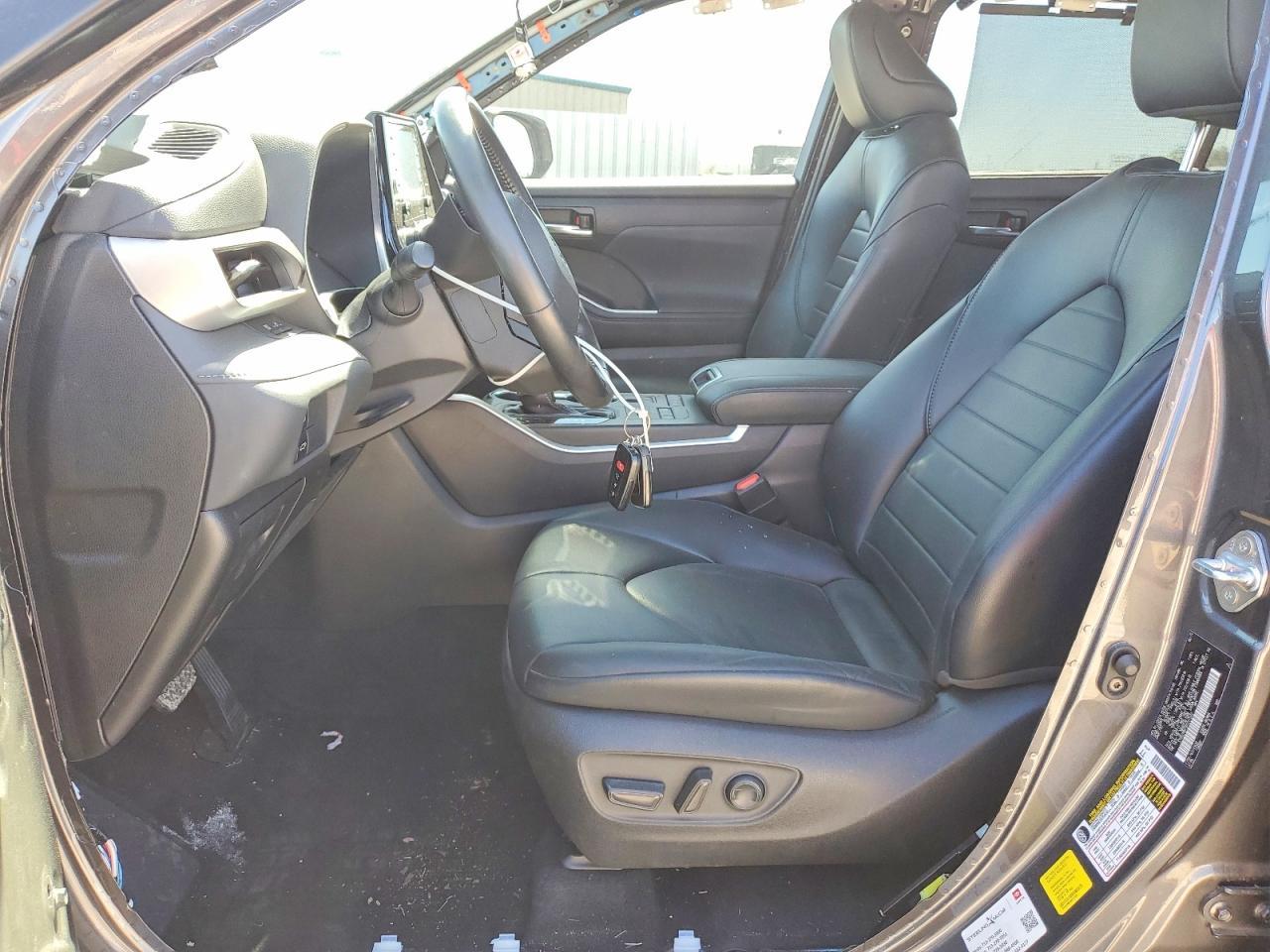 2022 TOYOTA HIGHLANDER