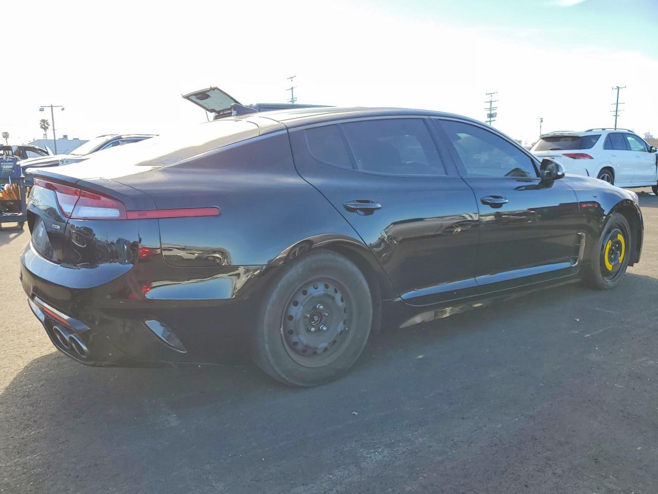2023 KIA Stinger