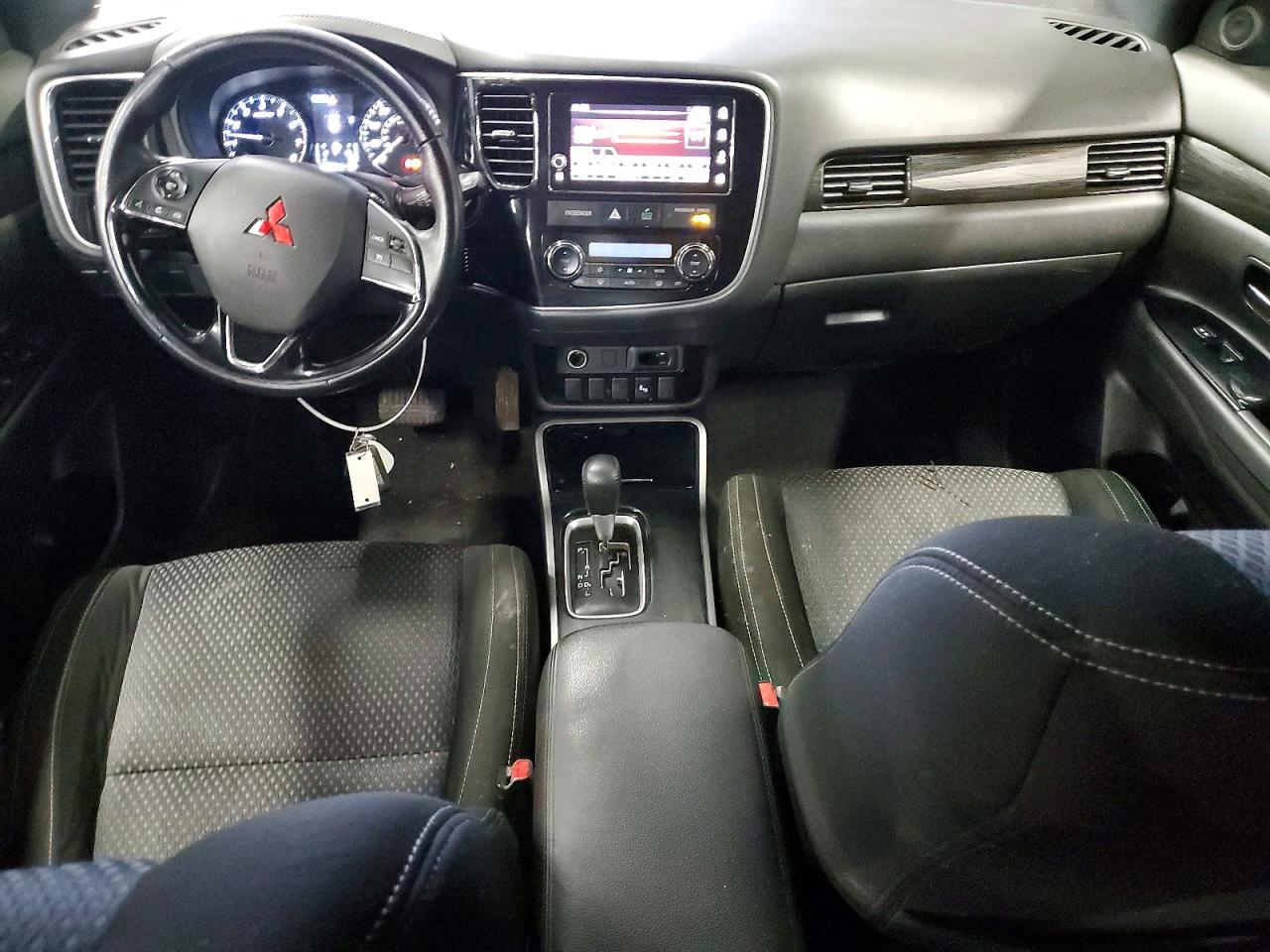 2018 MITSUBISHI outlander