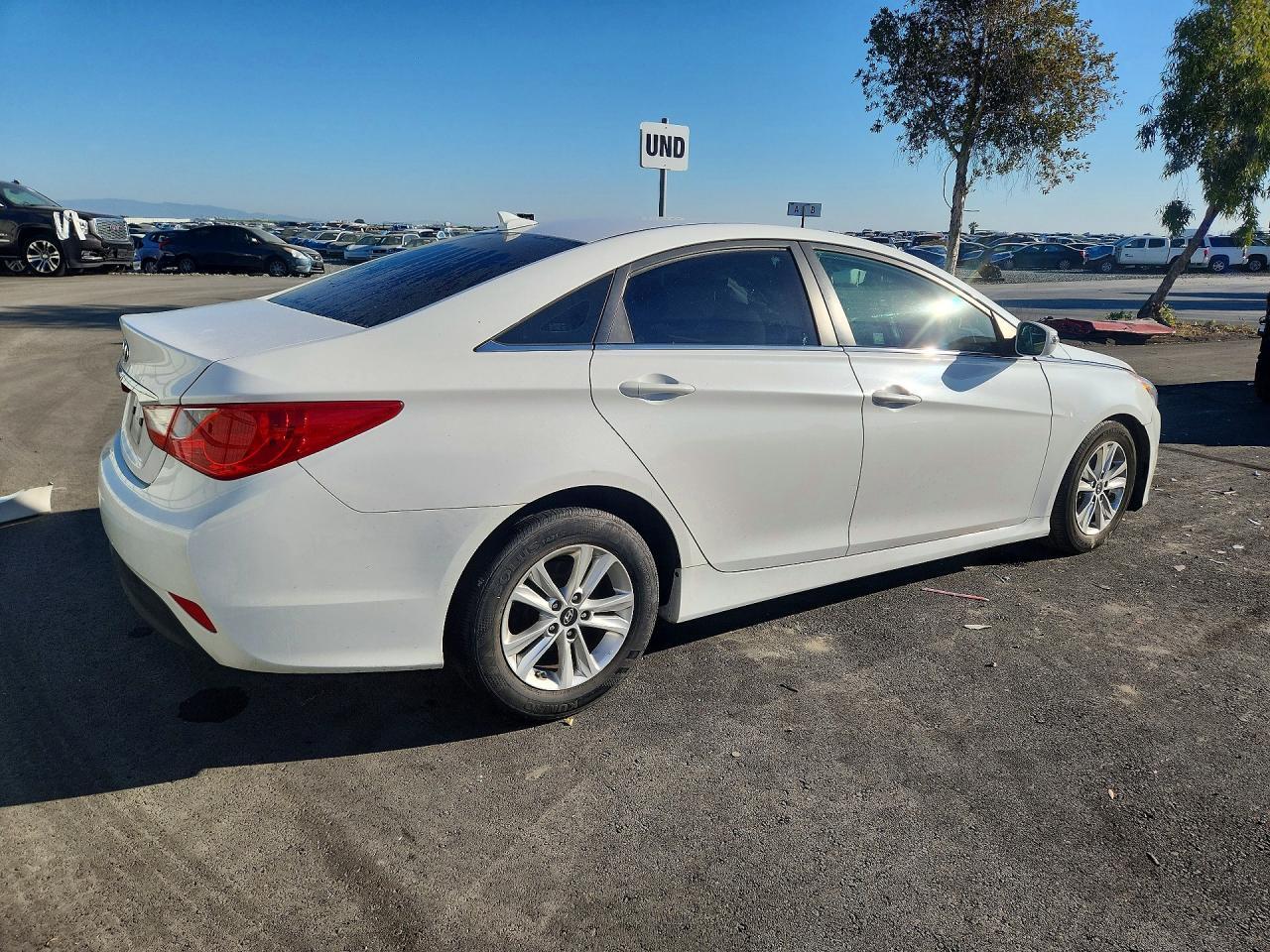2014 HYUNDAI SONATA